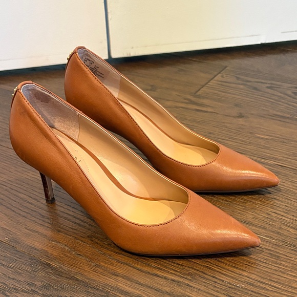 Lauren Ralph Lauren Lanette Leather Pump Pointed Toe - Picture 1 of 13